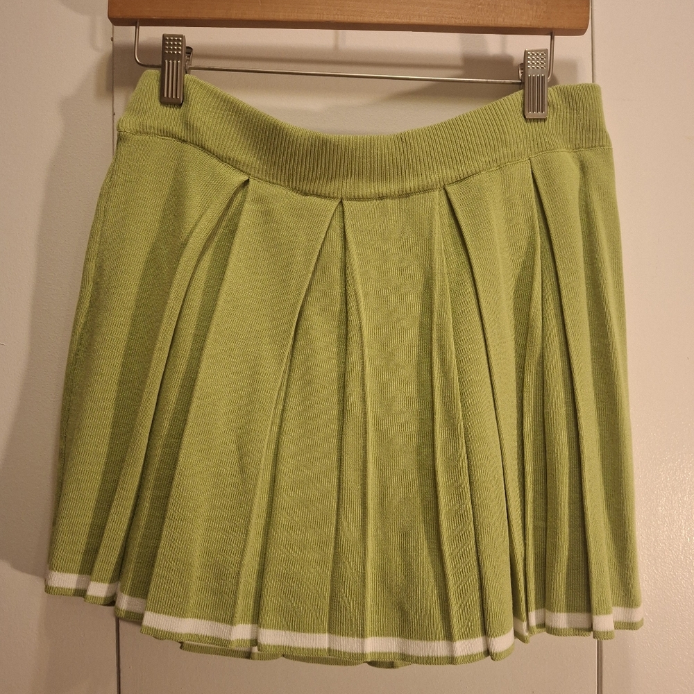 Daisy Light Green Pleated Skater Skirt